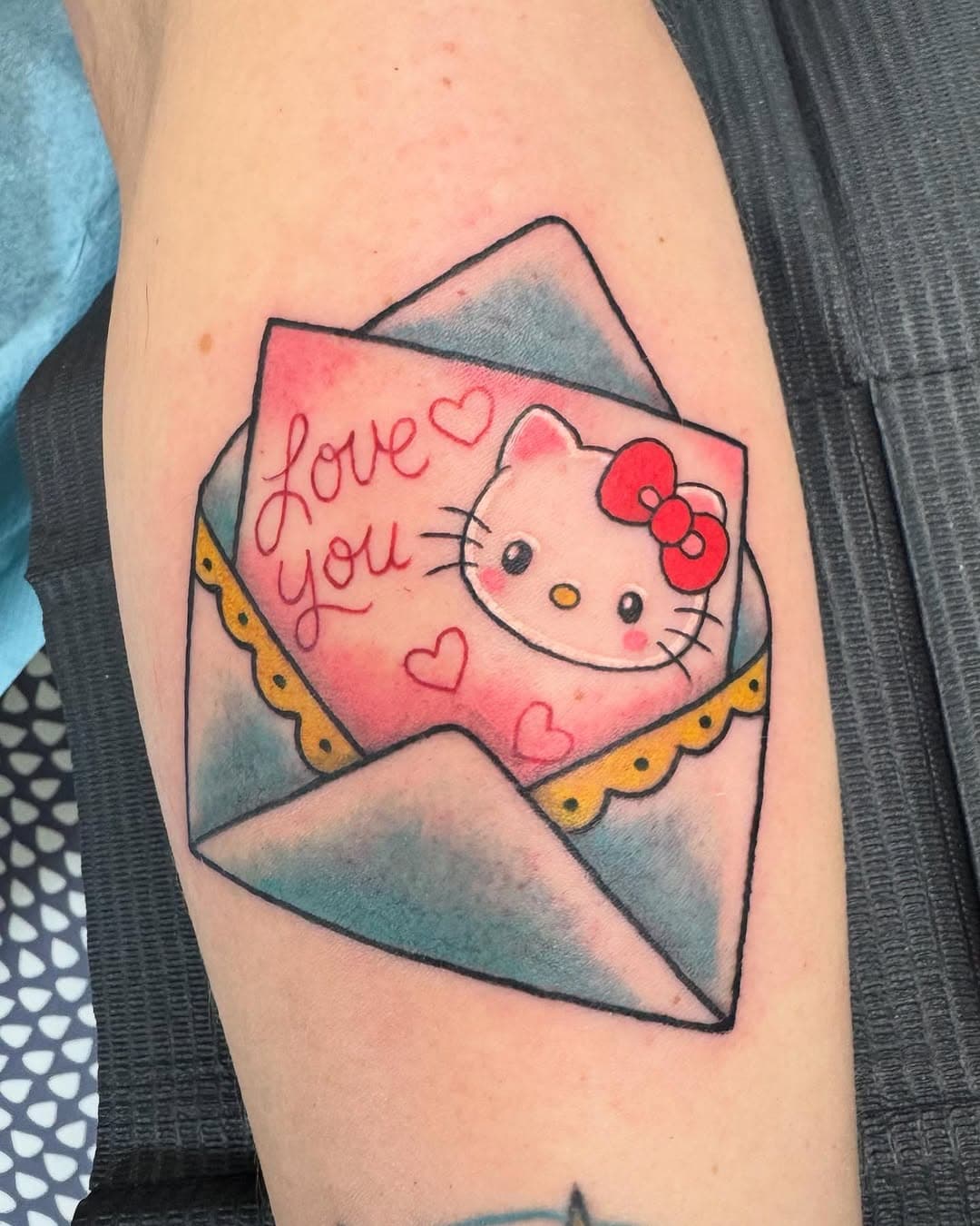 Love letter 💌 
Made by: @erikkajamestattoos 
.
.
.
.
#tattoo #ink #inked #tattooart #tattooartist #tattoolife #tattooed #tattoodesign #tattooed #tattooersofinstagram #artistsoninstagram #incognitotattoostudio #pennsylvaniatattoo #pennsylvaniatattooartist