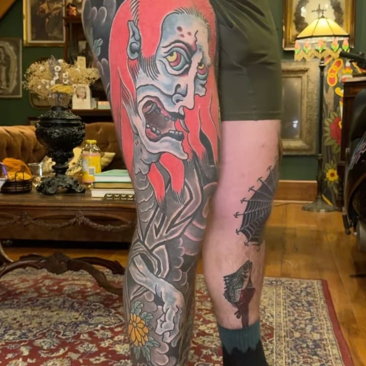Yesterday I had the chance take some nice shots of Chris tattoo. That was all freehand and completed in six sessions - twelve hours total. Done @memorialbrooklyn Feel free to Dm me for inquiries and appointments. Thanks for looking and GET TATTOOED!