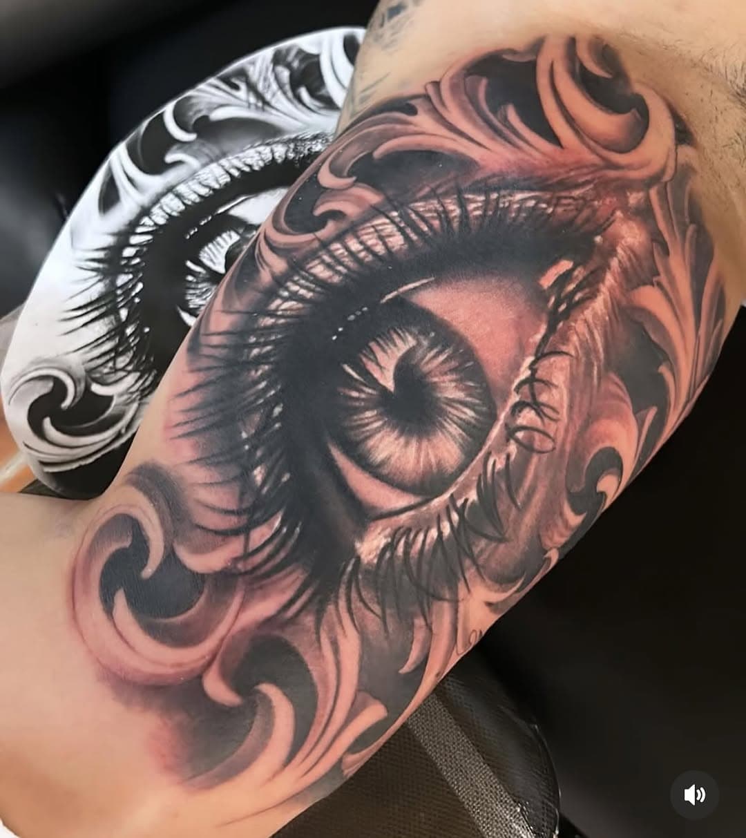 “Eyes are the window to the soul” I say wear sunglasses. Keep that shit a mystery. Bitches love mysteries.  @misterchunktattoos  made this. 

#oldlarimerstreettattoo #denvertattoo #coloradotattooartist #blackandgreytattoo