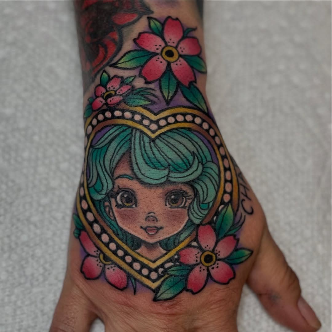 Yesterdays fun! My books are open, email me for any inquiries: James.lotustattoo@gmail.com Of course I used only the best supplies: #starbritecolors #starbriteink 
#starbriteproteam #tommysupplies #electrum #electrumsupply #electrumproteam #hustlebutterdeluxe #hustlebutterproteam #youcantknockthehustle #tatsoul #tatsoulproteam #envyneedles #envycartridges #jetblacksupply #criticaltattoo #criticaltorque  #lotustattoohemet #handtattoo #colortattoo #neotrad #neotraditionaltattoo