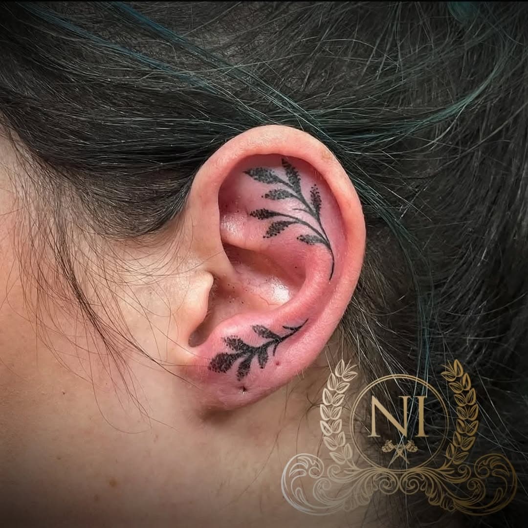 DARA// CUTE FREEHAND EAR DESIGN BY DARA. SHE HAS A FEW SLOTS THIS FRIDAY & SATURDAY AVAILABLE ✨️