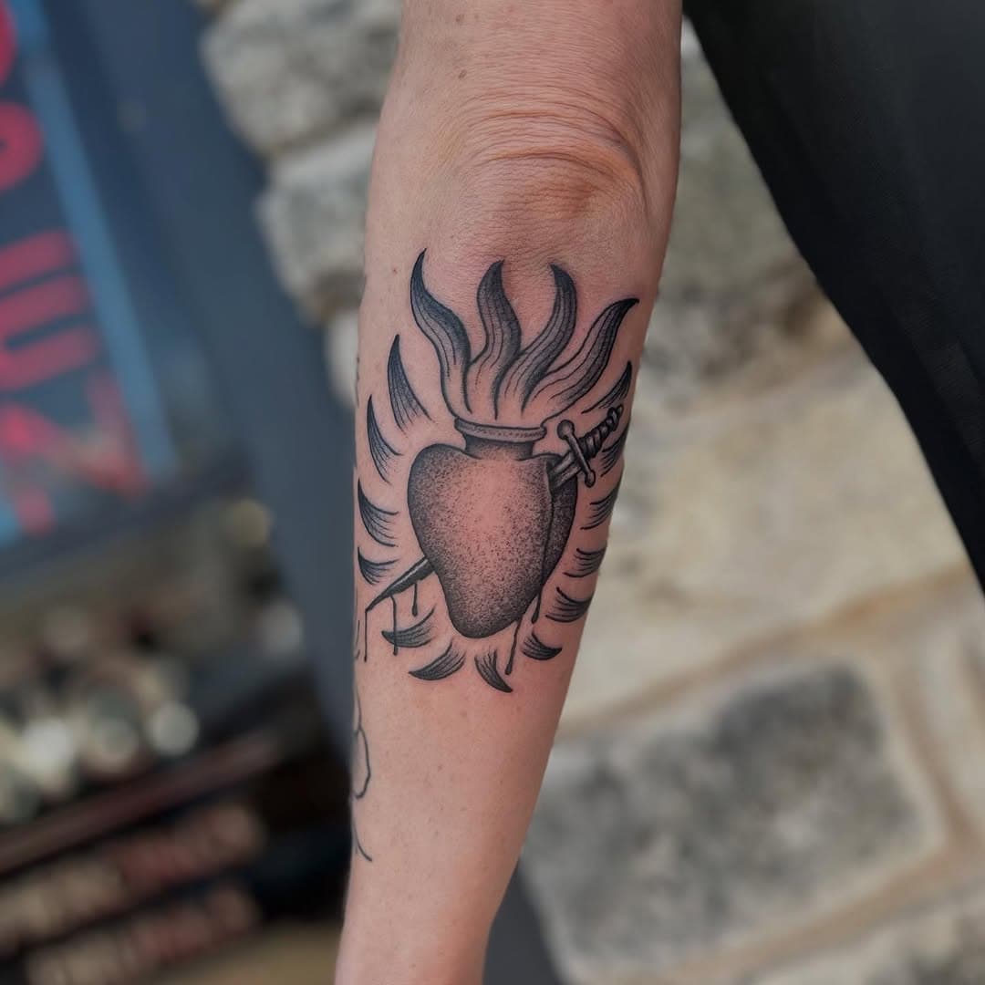New one for Rachel.

Thank you for picking something fun out of my book.

Always adding new designs for you to choose from! Just stop by!

Books Always Open! 
@good_times_tattoo_studio
Email, DM or Click the Link!

🔥🔥🔥🤝🏼🤝🏼🤝🏼🔥🔥🔥

#traditionaltattoo #americanatattoos #classictattoo #realismtattoo #tattoo #blackandgreytattoo #fineline #finelinetattoo #floraltattoo #dotwork #dotworktattoo #austintattooartist #texastattoo #texastattooers #texastattoos #austin #austintattoo #austintattooers #cedarpark #roundrock #pflugerville
