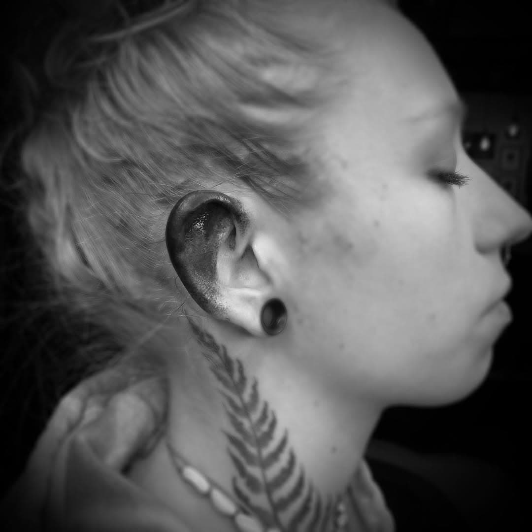 Little blackout on Taylor’s ear.  Thank you for the opportunity!

Happily taking new projects.  Please email, call or text the studio for appointments 

#redhouseirons #blackwork #eartattoo #creativetattoo #art #ear #uniquetattoo #blackout #earsleevetattoo #earmuff #artistic #creative #photography #artphotography #tattoophotography #keenetattoo #nhtattoo #keenenh