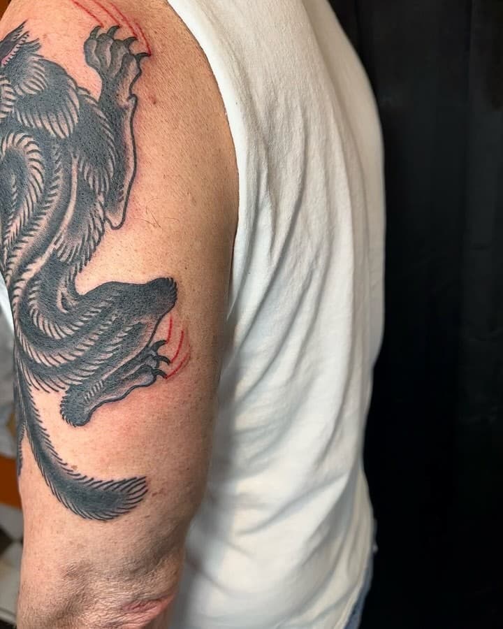 Crawlin’ wolf with the evil eye for Trent. Thanks man! 

#traditionaltattooing #tradwork #wolftattoos #denvertattoos