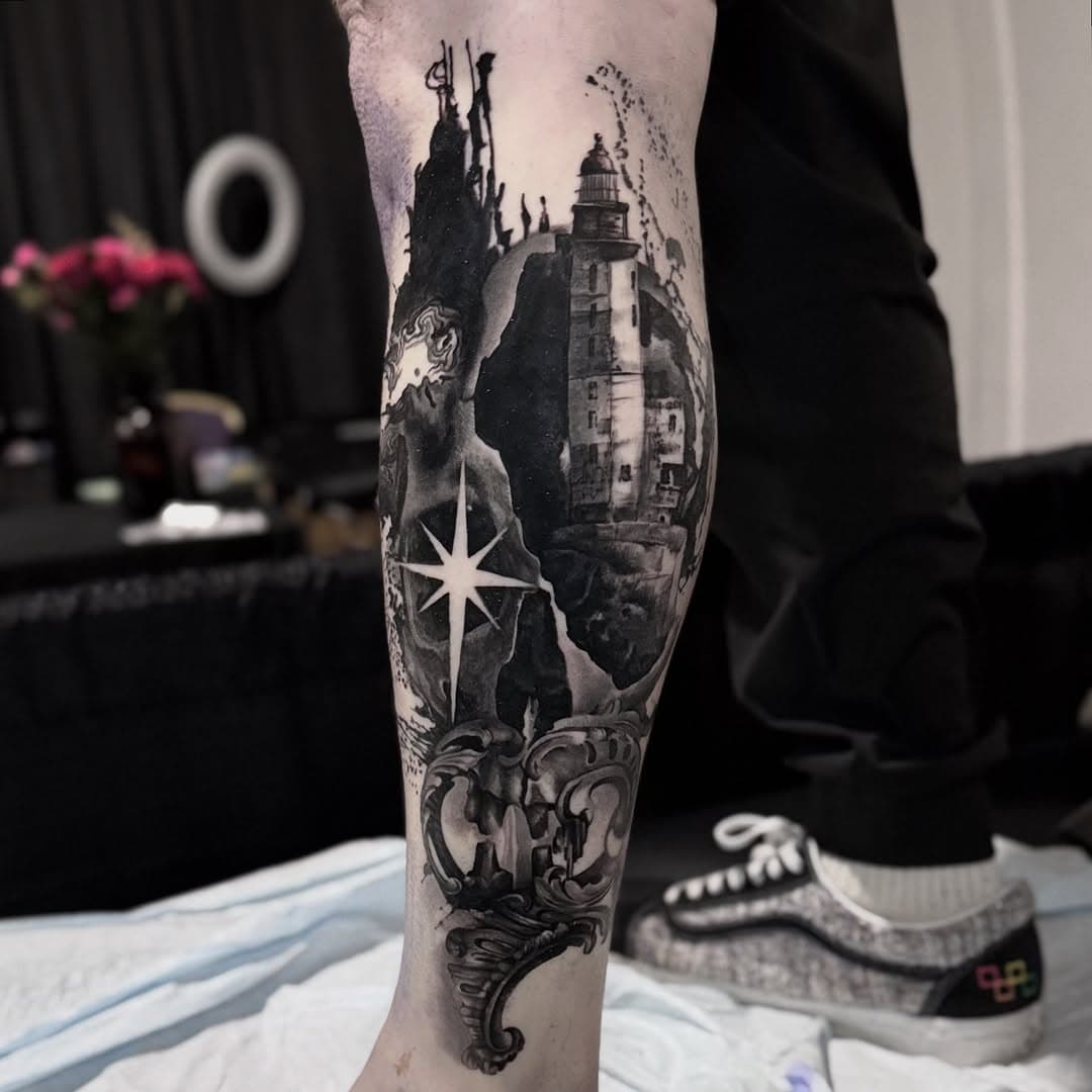 Tattoo done on a great client while I was at the Inked Hearts Tattoo Convention. At the end of the tattoo he told me the a story of how lighthouses gave him a sense of security. I’m thrilled that one of my designs was able to touch on something that was important to him.