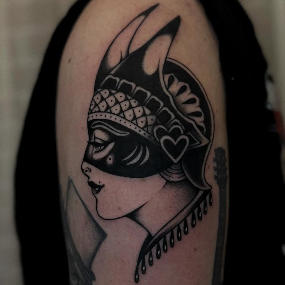 I finally got to tattoo this Dietzel Girl flash piece I drew up a couple years back!! Yay so fun thanks Sam! 😊